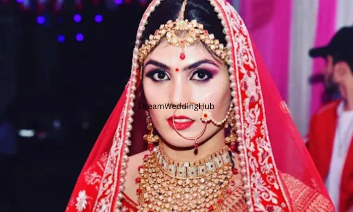 The Elegant Unisex Salon